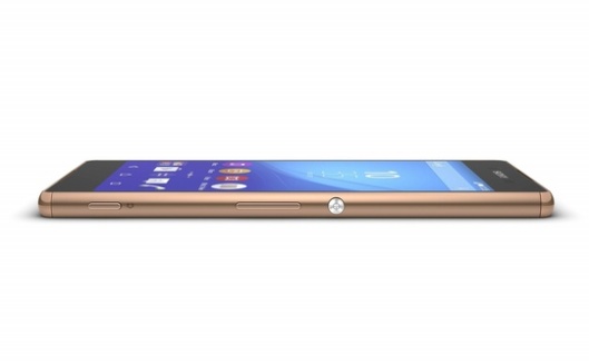 Sony Xperia Z3 Plus deludente: migliora solo lo schermo Sony Xperia Z3 Plus deludente: migliora solo lo schermo